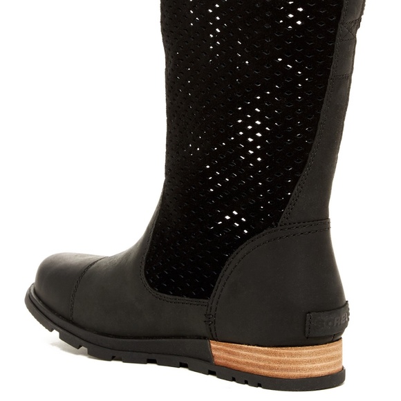 Sorel Major Pull On Perforated Suede Boots - Picture 2 of 9